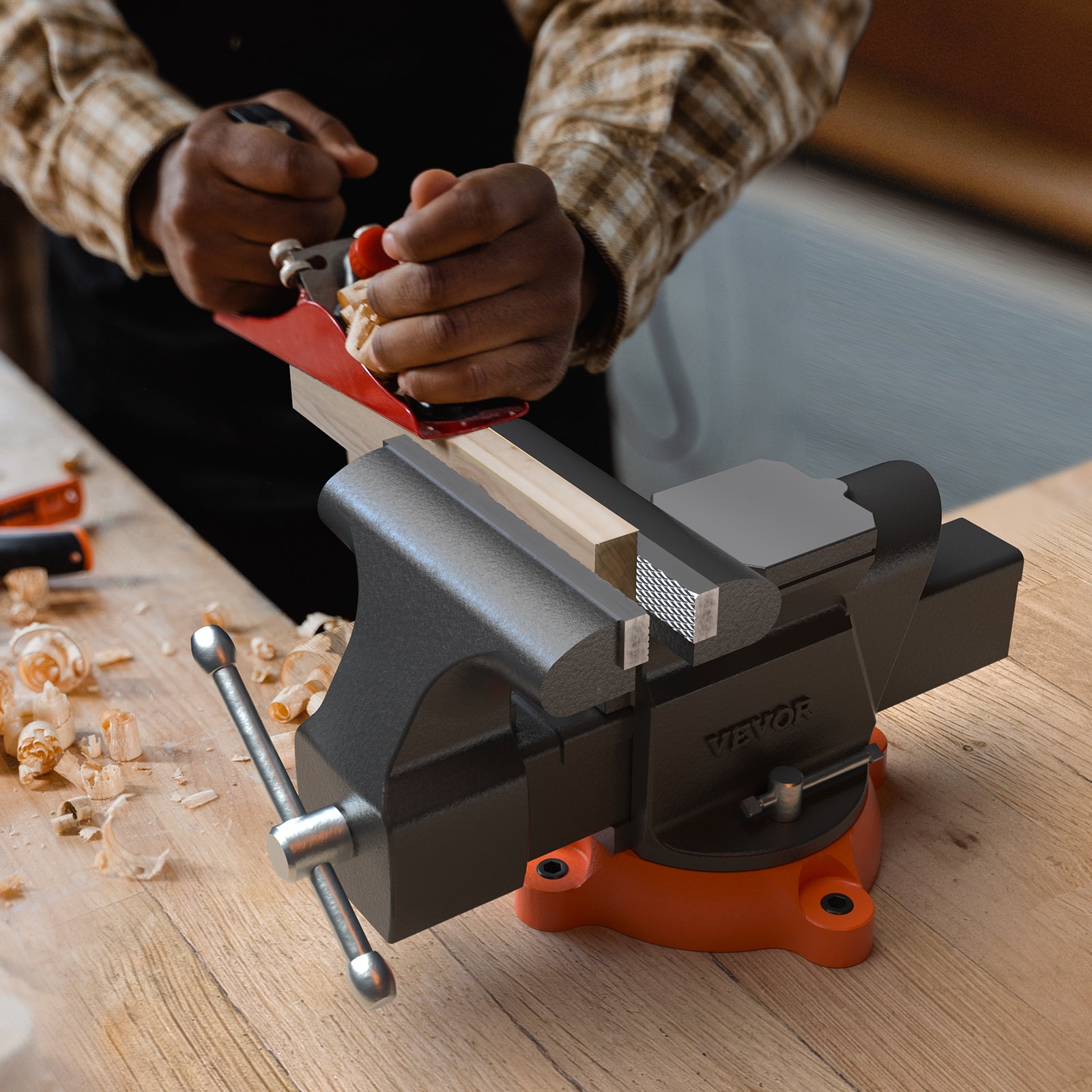 VEVOR 6inch Bench Vise W Anvil Swivel Locking Base Heavy Duty Ductile Iron